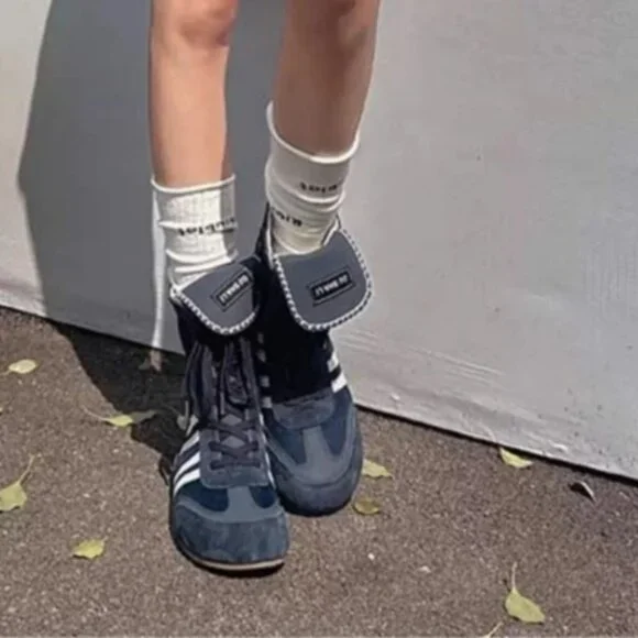 Ladies Shoes Lace up Boots - Picture 5 of 5